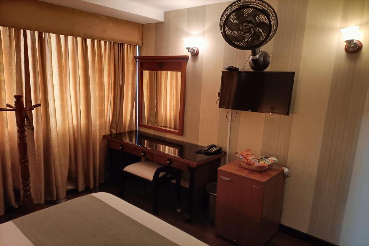 Ayenda Imperio Real Hotel Pereira Exterior photo
